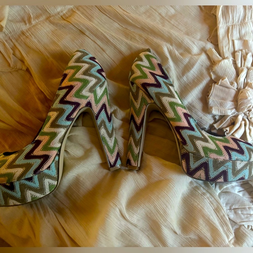 Unique VINTAGE Retro Platform shoes